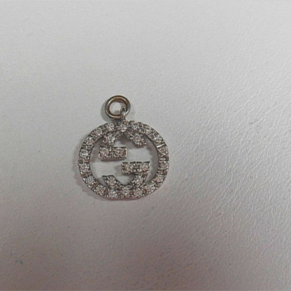 Gucci Diamond 18K Gold Love Britt Double G Icon Pendant For Necklace